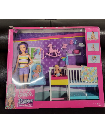 MATTEL BARBIE baby sitter...