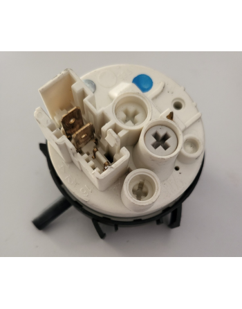 HAIER Pressostat 37670004 pour lave linge HW70-12811-F
