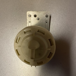 LG Pressostat 6601ER1006A pour lave linge F74822WH — photo 2