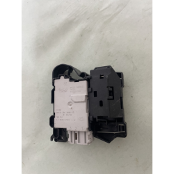WHIRLPOOL Sécurité de porte DKS66 pour lave linge FSCR80421