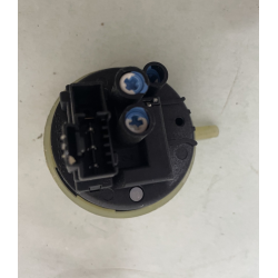 WHIRLPOOL Pressostat pour lave linge FSCR80421