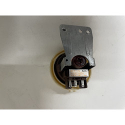 LG Pressostat DN-LD8 pour lave linge FH4U2TDN1 — photo 2
