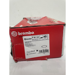 4 plaquettes de frein avant BREMBO P 85 144 — photo 2
